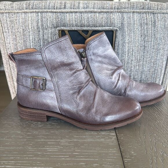 Sofft Brookdale Women's Leather Ankle Boots Moto-Chic Slouchy Side Zipper Size 9 - Picture 2 of 14